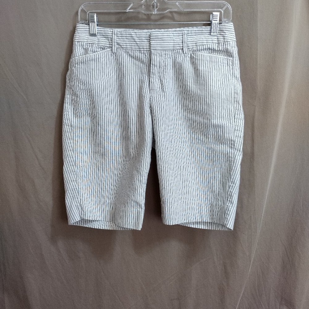 Womens Shorts Gap Pinstripe Bermuda Length White Gray Shorts 2